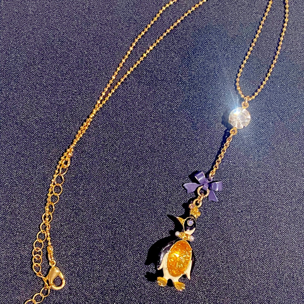 Betsey Johnson Penguin Necklace 🐧